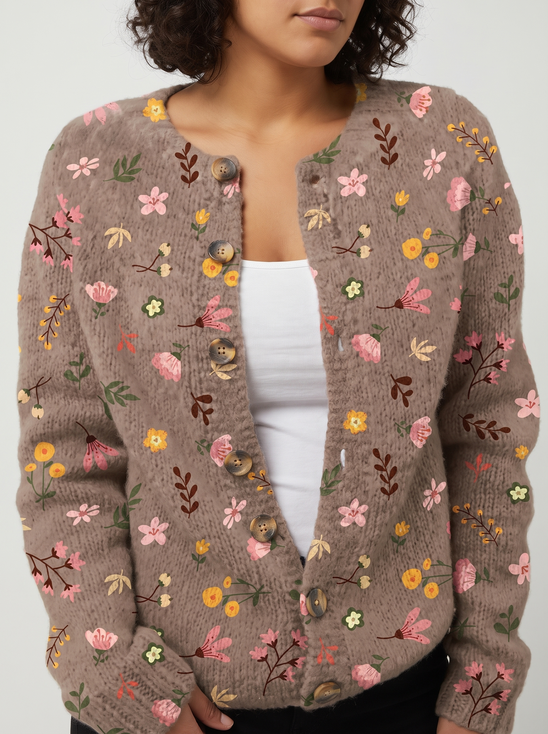 Gebreid dames vest met bloemenprint en knoopsluiting – Bruin (detail)