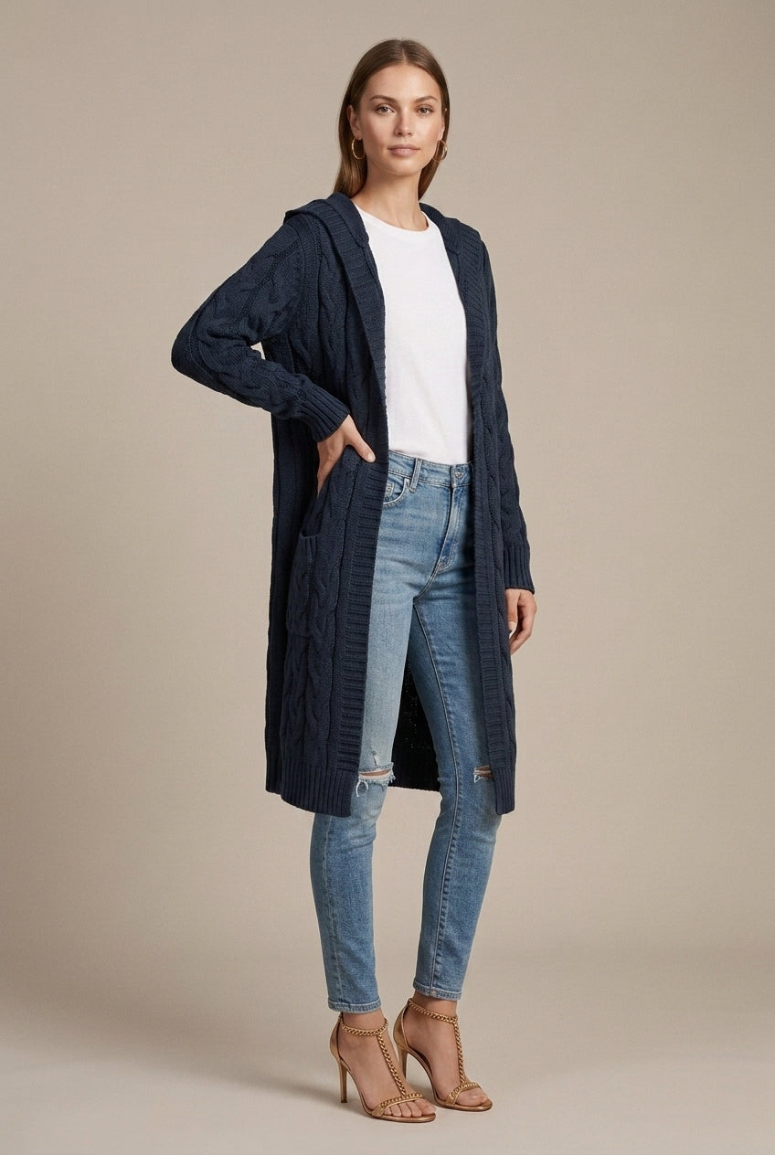 Lang kabelgebreid dames vest met capuchon en zakken – Navy Blue