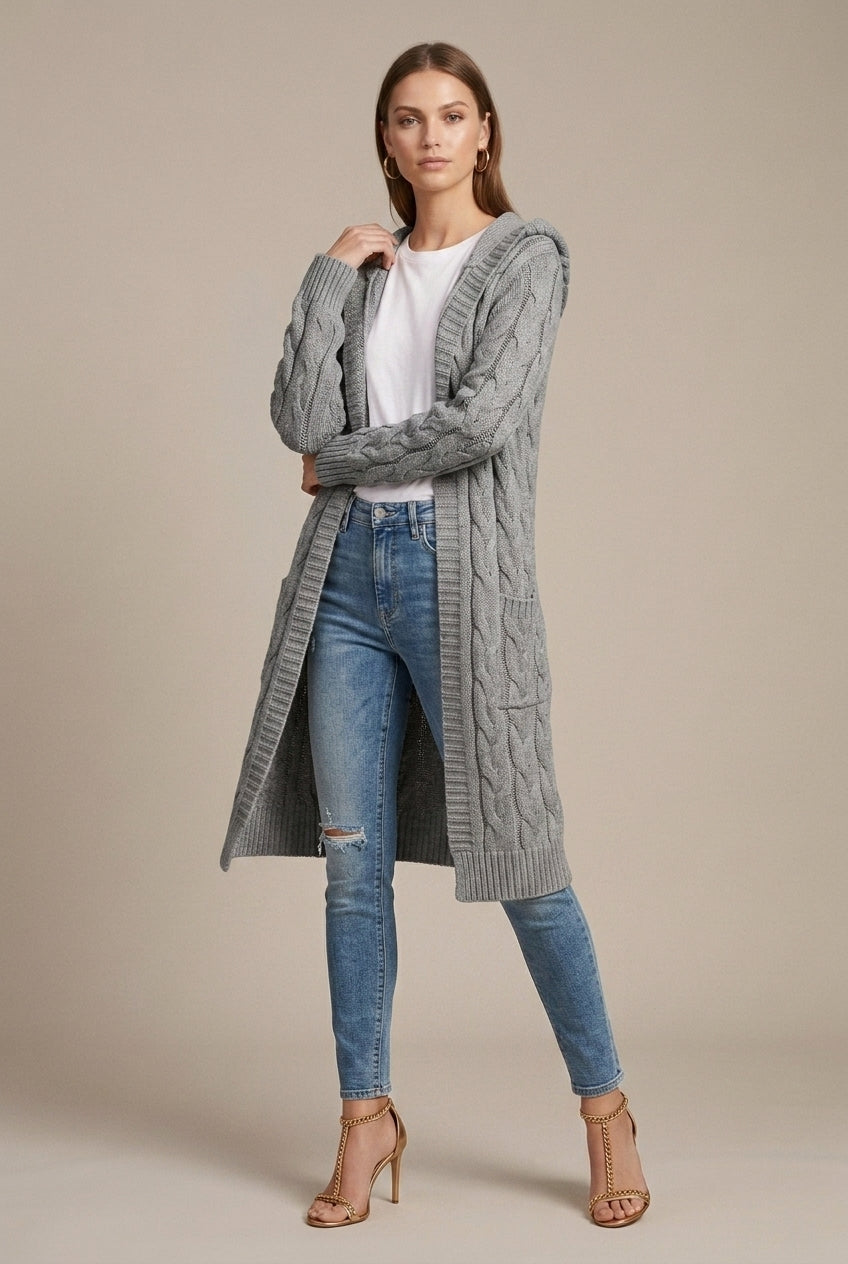 Lang kabelgebreid dames vest met capuchon en zakken – Grey